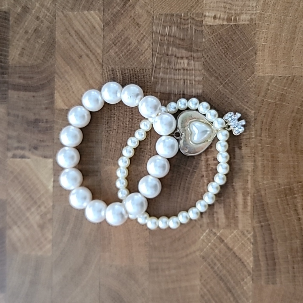 Faux pearl bracelet set